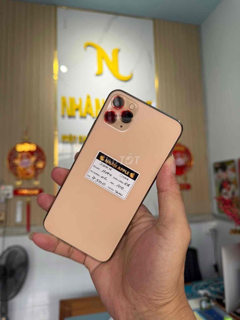 iPhone 11 Pro Max 64GB Vàng Quốc tế Zin full. Mua bán Điện thoại tại Thành phố Cà Mau Cà Mau được đăng bởi NHAN APPLE hình 1