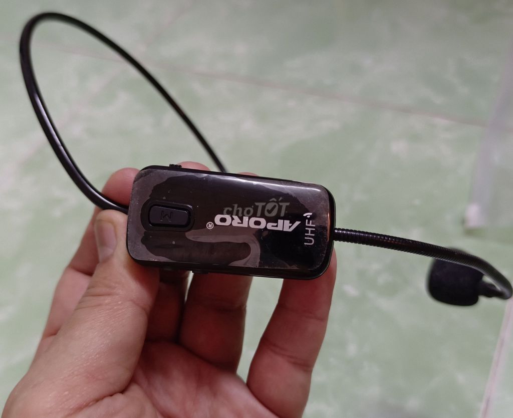 Micro không dây Aporo T18 T28 T30 Đen UHF. Mua bán Tivi, Âm thanh tại Quận Bình Thạnh Tp Hồ Chí Minh được đăng bởi Anh Danh hình 1