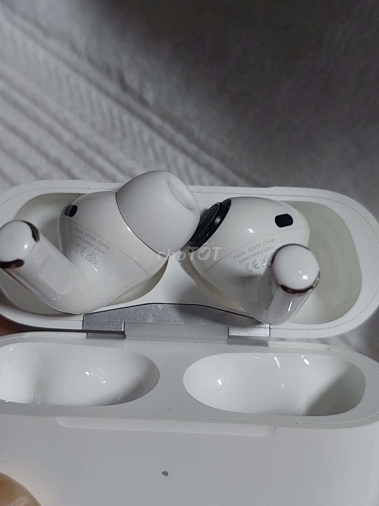 Airpod pro 1tr8 airpod 2 1tr