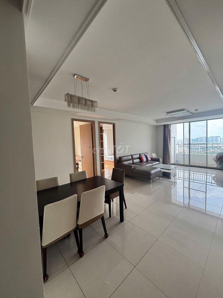 Rent · 3 bd · 125 м² · Thành phố Thủ Đức, ул. Xa Lộ Hà Nội