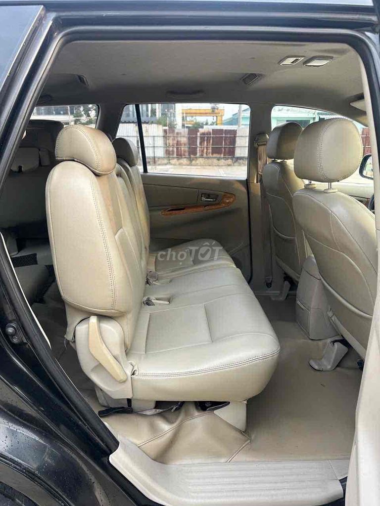 innova bản V tự động đời 2010. Mua bán Ô tô tại Quận Bình Tân Tp Hồ Chí Minh được đăng bởi Nguyễn Tấn Nghiêm hình 8