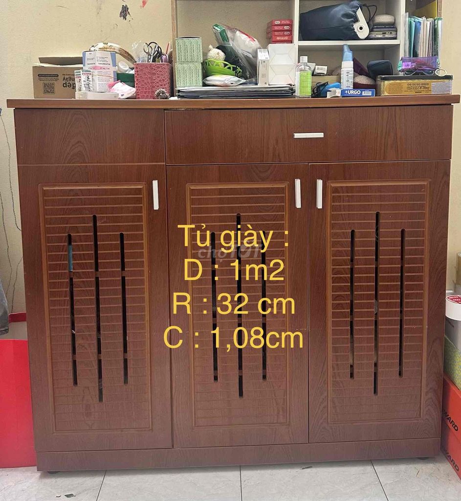 Tủ giày gỗ nâu 1m2x32cmx1m08. Mua bán Tủ, kệ gia đình tại Quận Tân Bình Tp Hồ Chí Minh được đăng bởi Nga hình 1