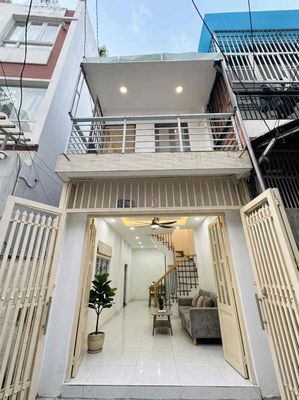 Tôi cần bán nhà hẻm xe hơi 60m2 - nhỉnh 4 tỷ ở Lạc Long Quân