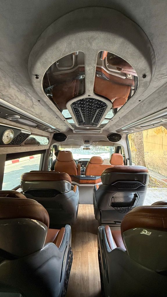 Ford Transit 2018 Limousine - 300000 km. Mua bán Ô tô tại Quận Cầu Giấy Hà Nội được đăng bởi Nguyen Vu hình 9