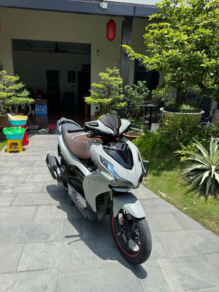 Airblade 150 ABS 2020 Xám xi măng Hỗ trợ gố