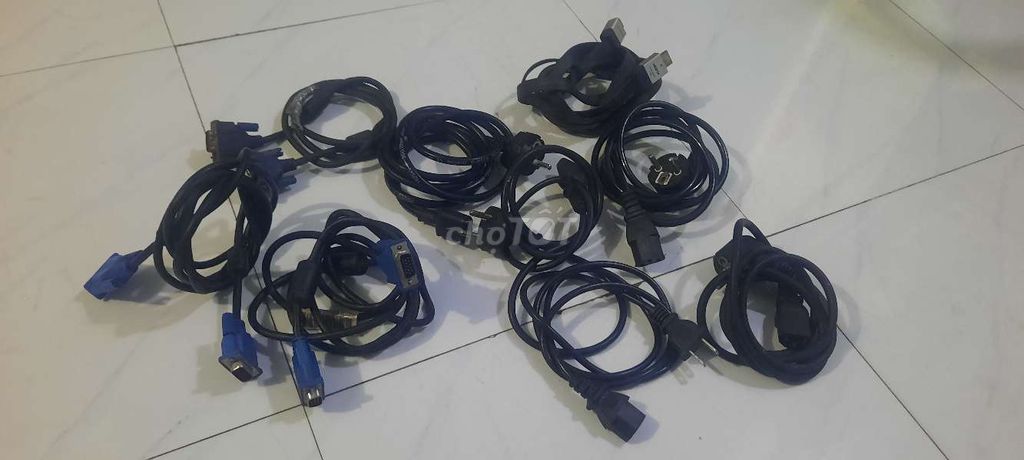 Dây nguồn pc, dây vga, dây hdmi: Mỗi sợi 15k ạ. Mua bán Phụ kiện (Màn hình, Chuột...) tại Quận 12 Tp Hồ Chí Minh được đăng bởi Nội Thất Ngôi Nhà Xanh  hình 1