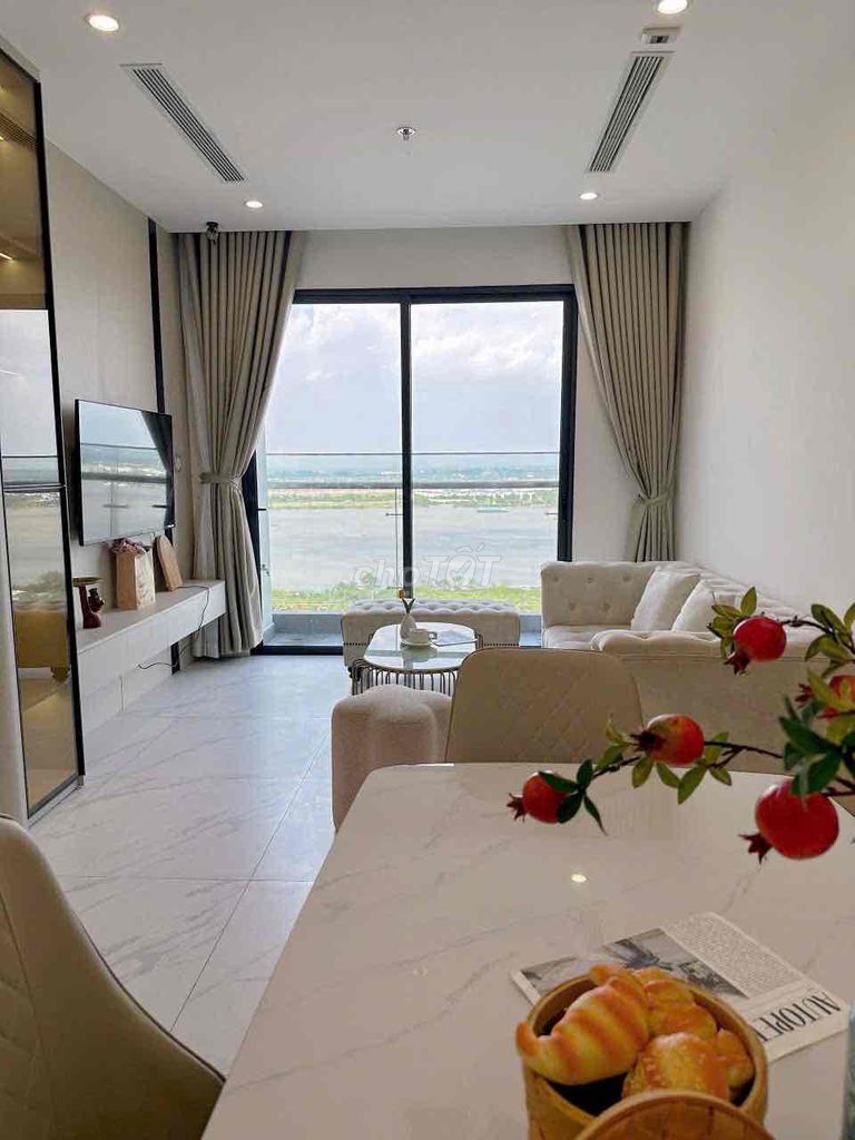 Аренда VIP апартаментов в Vinhomes Grand Park, 9 округ