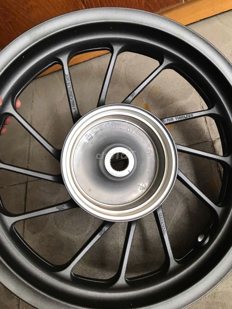 MÂM VÀNH ĐÚC CHÍNH HÃNG SH MODE 2025 MỚI THÁO XE. Mua bán Phụ tùng xe tại Quận Bình Tân Tp Hồ Chí Minh được đăng bởi Ha hình 7