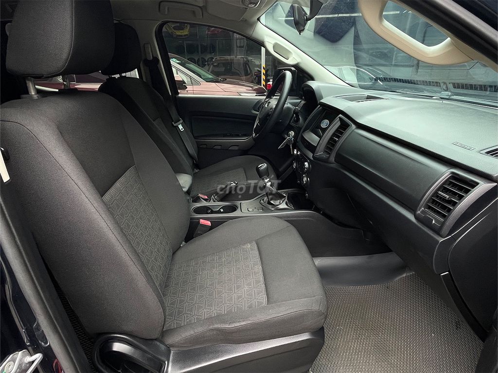 Ford Ranger XLS 2020 Xanh Đen. Mua bán Ô tô tại Huyện Hóc Môn Tp Hồ Chí Minh được đăng bởi Xe Đẹp Minh Khôi hình 5