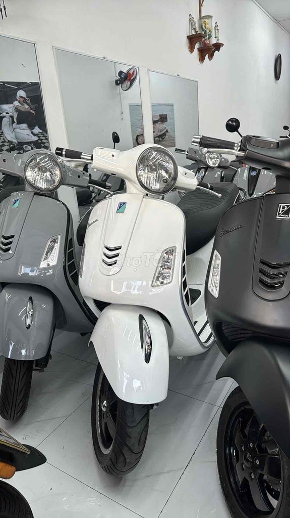 Vespa GTS 150 150 2O16 hàng hiếm động cơ 150 zin