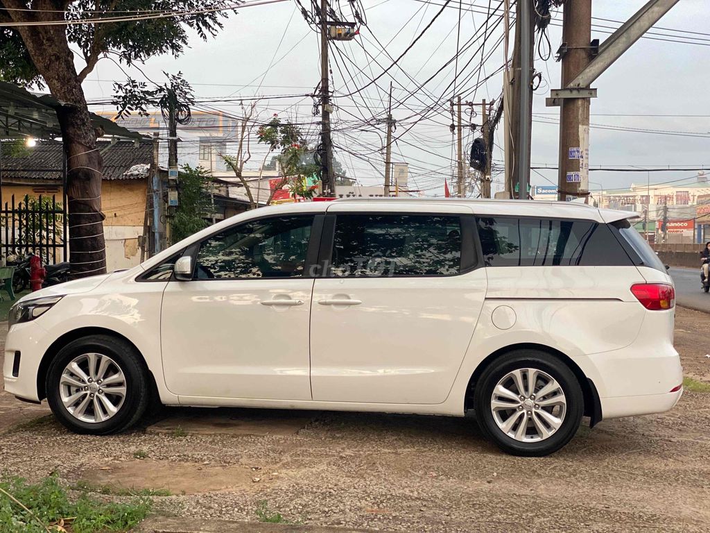 Kia Sedona 2016 2.2 Dầu Trắng. Mua bán Ô tô tại Thành phố Long Khánh Đồng Nai được đăng bởi Mr hiếu hình 7