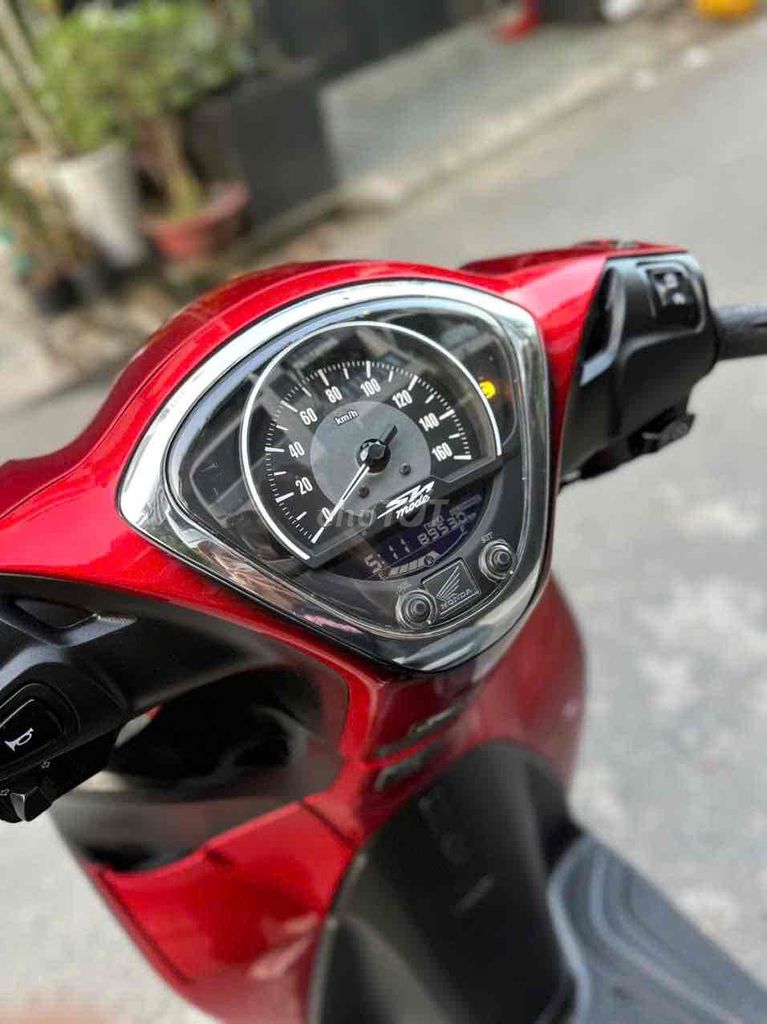 Honda SH Mode 2024 Bản cao cấp ABS Đỏ đen. Mua bán Xe máy tại Quận Gò Vấp Tp Hồ Chí Minh được đăng bởi Nguyễn Cường hình 4