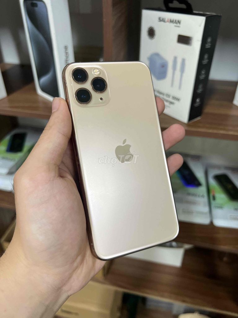 iPhone 11 Pro 64GB Vàng Máy zin chuẩn. Mua bán Điện thoại tại Quận Ninh Kiều Cần Thơ được đăng bởi Lê Trí Dũng hình 1