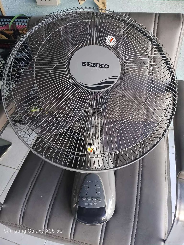 Senko Quạt treo tường Xám Mới. Mua bán Quạt tại Huyện Bình Chánh Tp Hồ Chí Minh được đăng bởi Đại Phúc chuyên hàng chính hãng mới giá rẻ hình 1