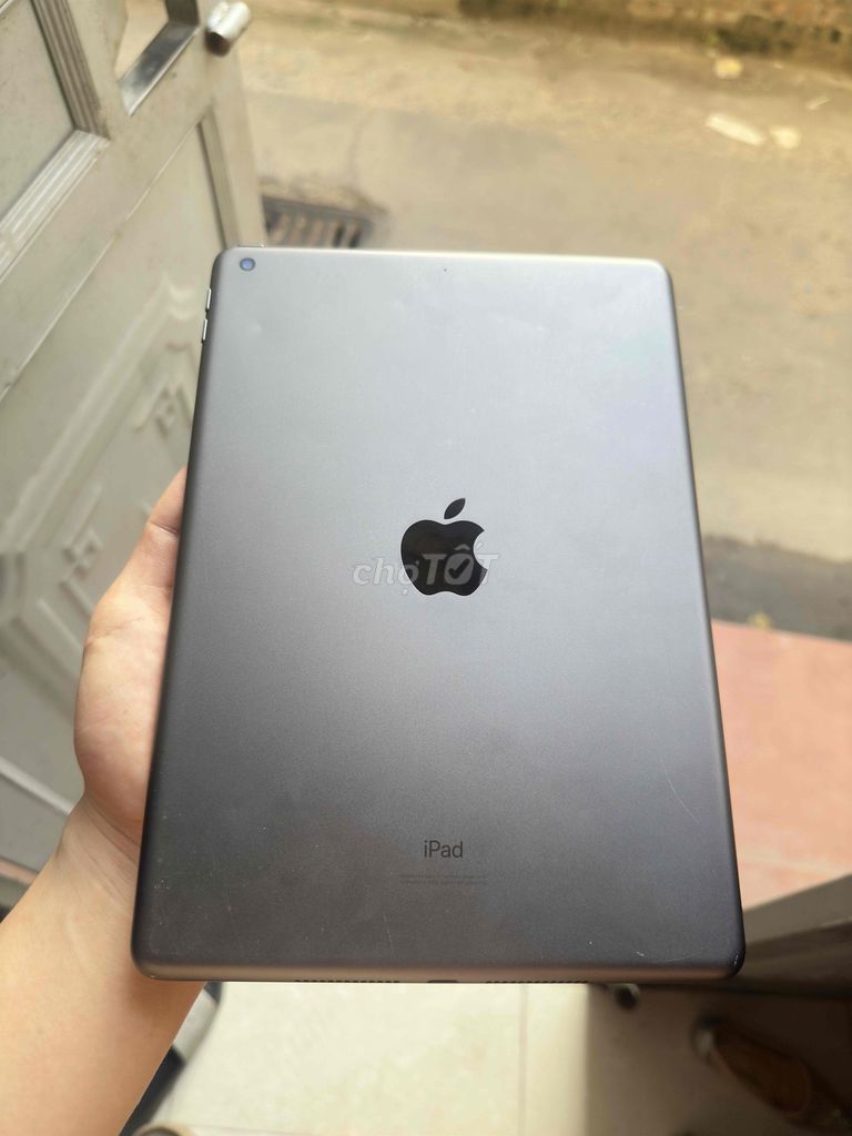 Apple iPad Gen 7 128GB Xám. Mua bán Máy tính bảng tại Quận Bắc Từ Liêm Hà Nội được đăng bởi Đức Anh hình 1