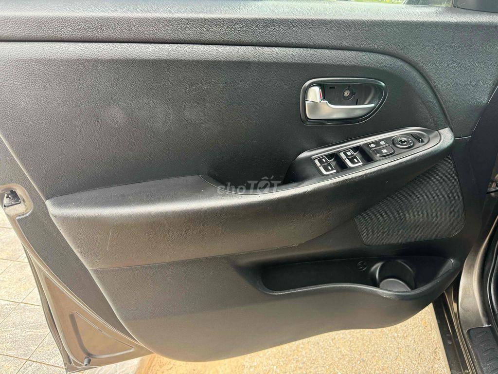 Kia Rondo 2016 số tự động máy dầu. Mua bán Ô tô tại Quận Hà Đông Hà Nội được đăng bởi Hiệp Xoăn Hà Đông hình 16