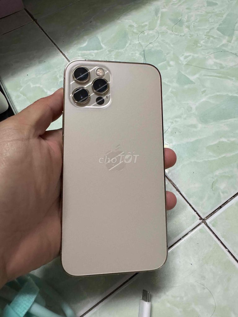 Apple iPhone 12 Pro 128GB Vàng Đã sử dụng. Mua bán Điện thoại tại Thành phố Biên Hòa Đồng Nai được đăng bởi tickuk hình 1