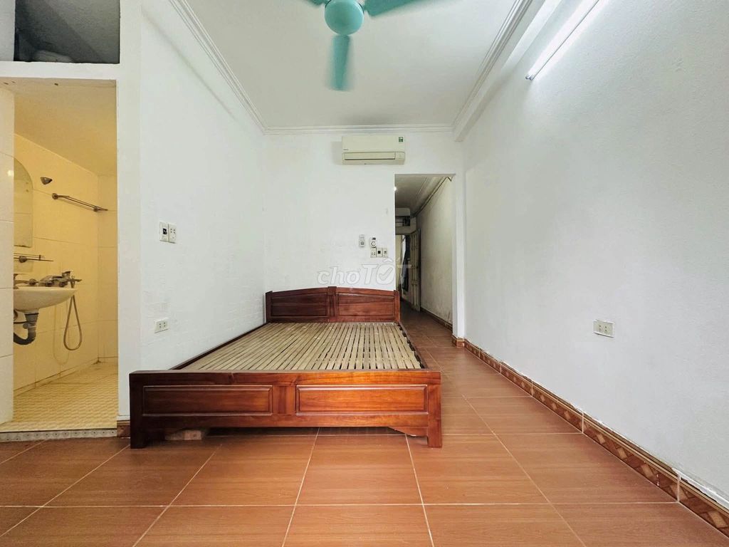 Phòng trọ 24 Kim Đồng gần Bách Kinh Xây