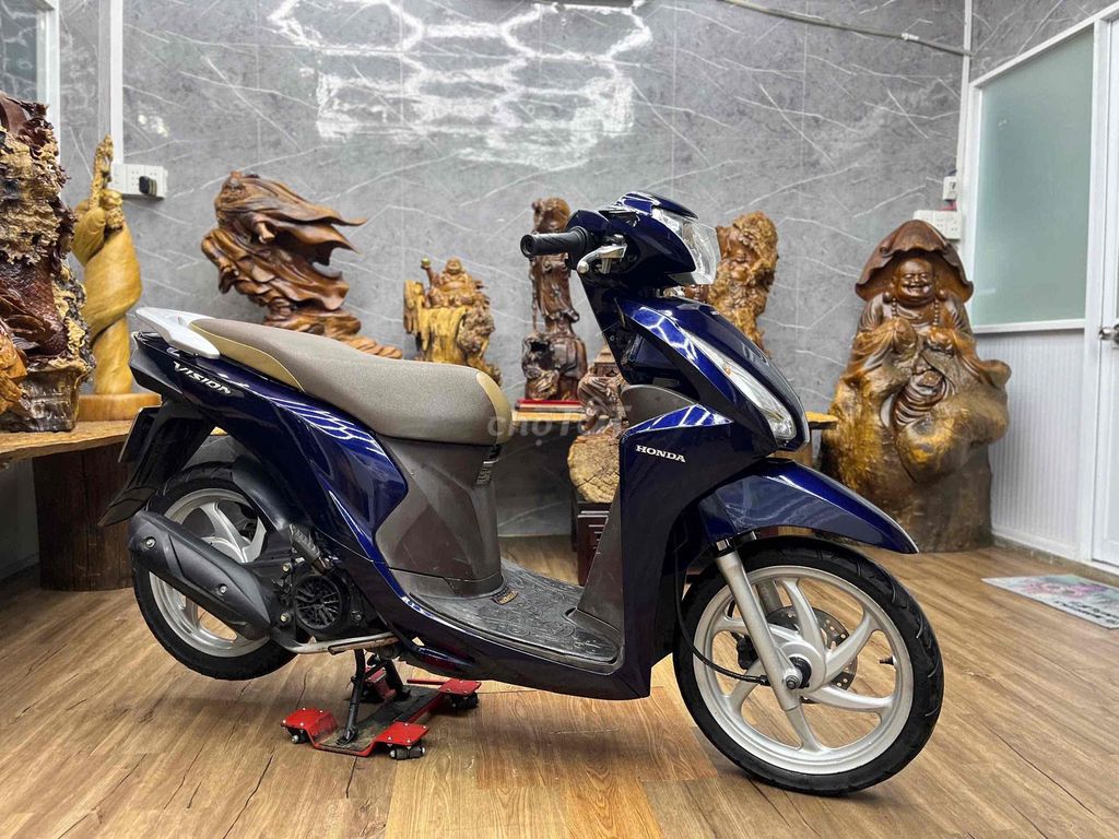 Honda Vision, документы в порядке, пластик целый, тихий мотор