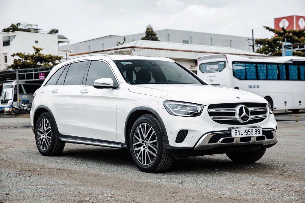 MERCEDES-BENZ GLC 200 4MATIC 2023. Mua bán Ô tô tại Quận Gò Vấp Tp Hồ Chí Minh được đăng bởi Đoàn Thuận hình 2