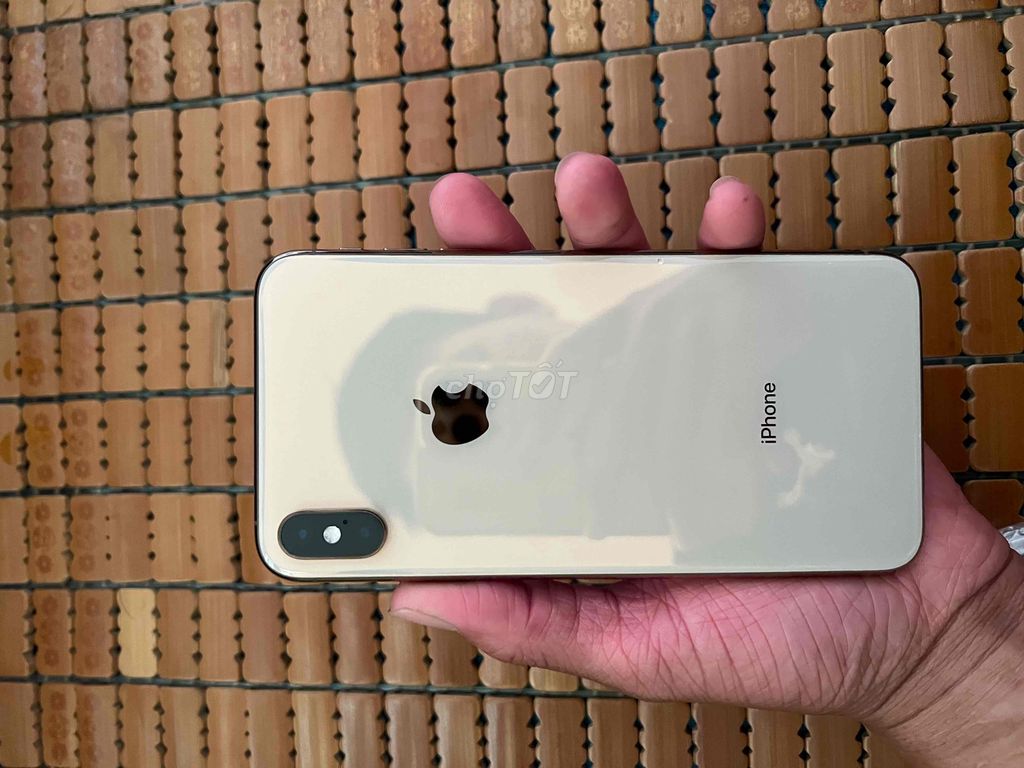 e cần bán iphone xsm gold 512gb zin full ko lỗi