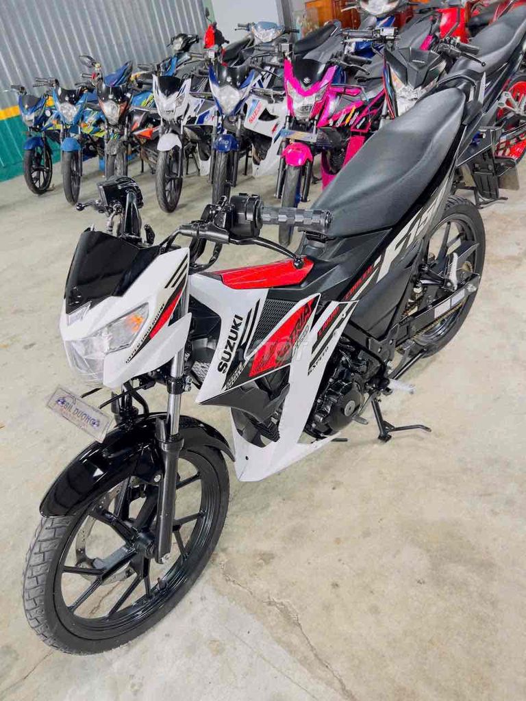 Suzuki Satria F150 Trắng Đỏ Đen. Mua bán Xe máy tại Thị xã Bến Cát Bình Dương được đăng bởi xe máy trả góp tín nghĩa  hình 4