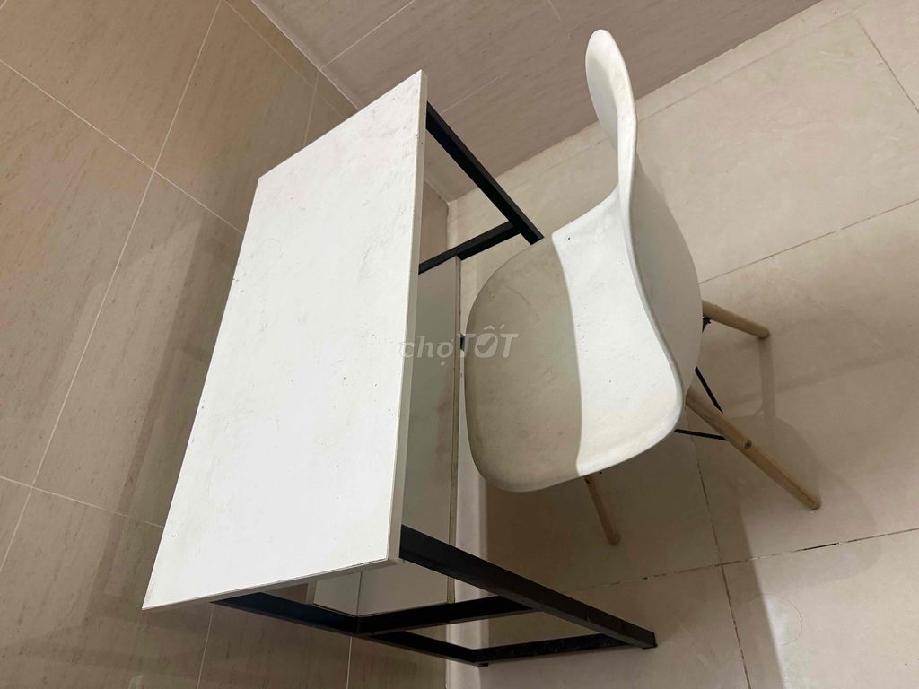 Bộ bàn ghế Gỗ Kim loại Trắng Nâu Hiện đại. Mua bán Bàn ghế tại Thành phố Thủ Đức Tp Hồ Chí Minh được đăng bởi Huan Nguyen hình 1