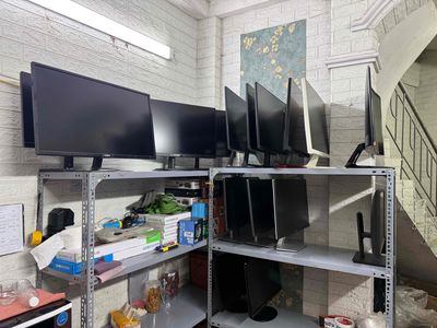 Dọn kho TL chục chiếc màn hình. Mua bán Phụ kiện (Màn hình, Chuột...) tại Quận Hoàng Mai Hà Nội được đăng bởi Con Đường Mưa
