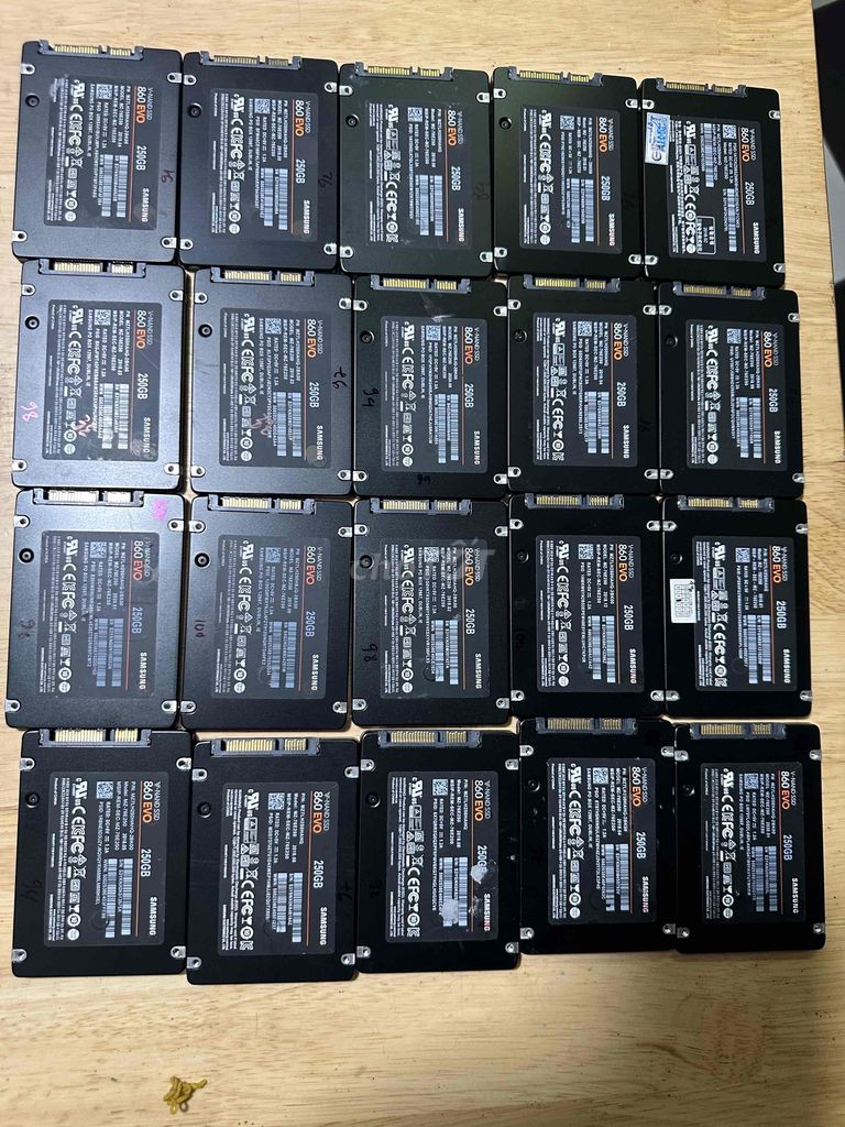 ssd sam sung 860 evo 250Gb 2.5”. Mua bán Linh kiện (RAM, Card...) tại Quận Hoàng Mai Hà Nội được đăng bởi Phan xuân Hồng hình 4