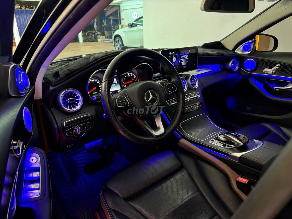 Mercedes Benz C Class 2018 C200 - 52000 km. Mua bán Ô tô tại Thành phố Thủ Đức Tp Hồ Chí Minh được đăng bởi Thiên Phát   hình 8