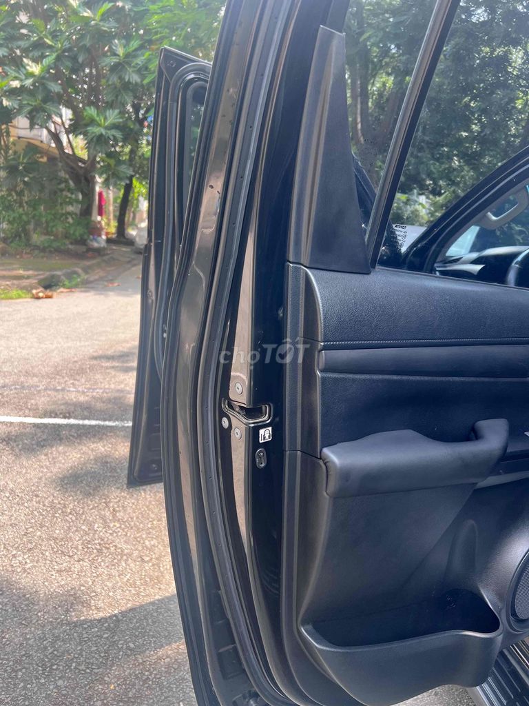 Toyota Hilux 2018 2.4E 4x2 AT - 110000 km ngay chu. Mua bán Ô tô tại Quận Gò Vấp Tp Hồ Chí Minh được đăng bởi huỳnh long hồ hình 13