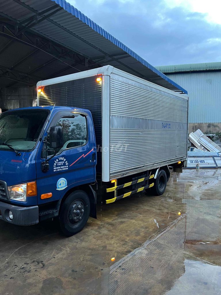 mới về HD65 đời 2014 thùng 4m4 tai 1t8  xe sơn zin. Mua bán Xe tải, xe ben tại Thành phố Thuận An Bình Dương được đăng bởi thinh hình 2