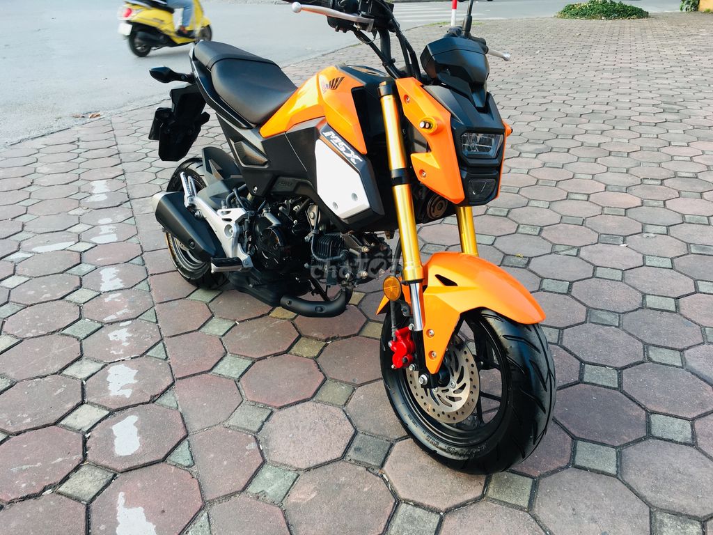 HONDA MSX 125  MÀU VANG CHÍNH CHỦ NGUYÊN ZIN 2023. Mua bán Xe máy tại Quận Nam Từ Liêm Hà Nội được đăng bởi Hồng Nhung hình 2