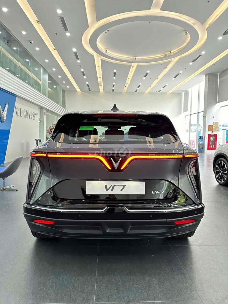 VinFast VF7 2025 đủ màu giao ngay giá tốt nhiều PK. Mua bán Ô tô tại Huyện Thanh Trì Hà Nội được đăng bởi Dương Gia hình 7
