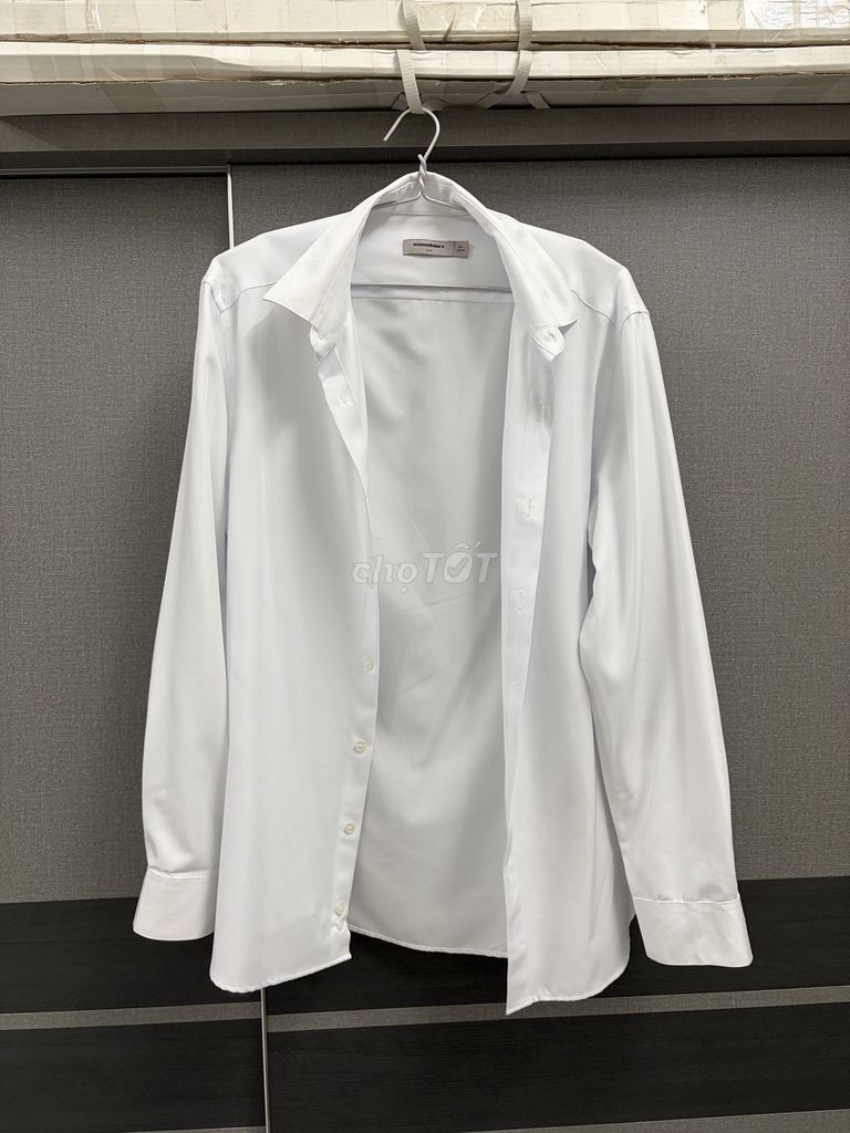 Áo sơ mi nam Icondemin dài tay trắng / Size L. Mua bán Quần áo tại Thành phố Biên Hòa Đồng Nai được đăng bởi Vinh Nguyen hình 1