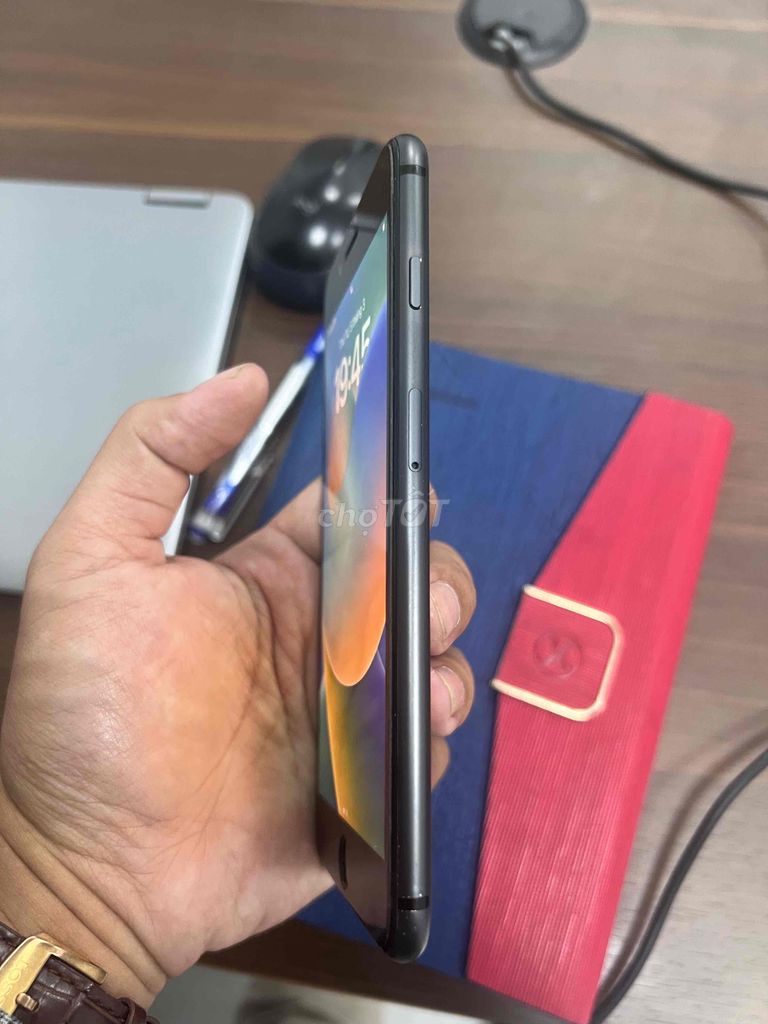 iPhone 8 plus 64GB Đen bóng - Jet black - 123396559