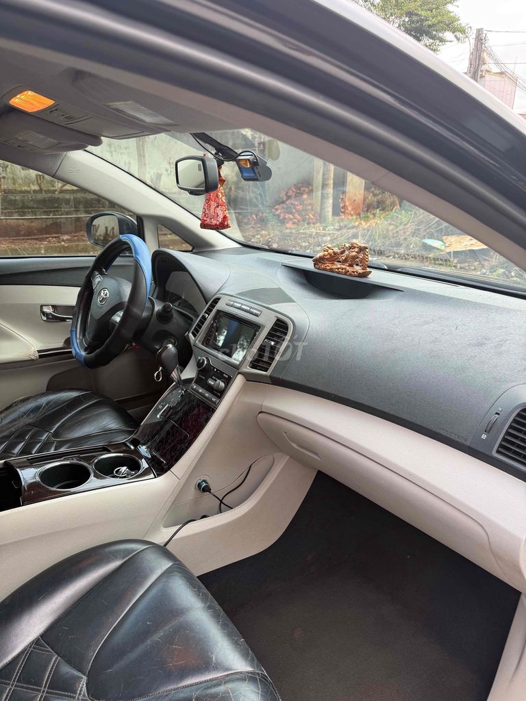 Toyota Venza 2009 Toyota Venza 2.7 AT - 120000 km. Mua bán Ô tô tại Thành phố Buôn Ma Thuột Đắk Lắk được đăng bởi Nguyễn Hoà hình 5