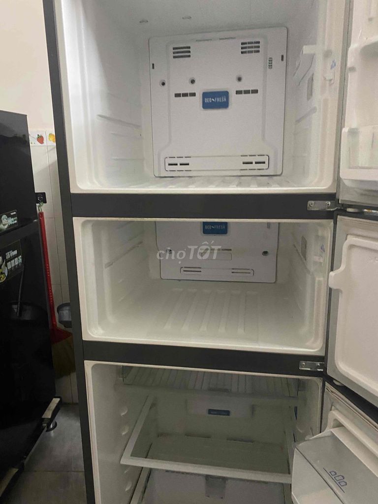 bán tủ lạnh 3 ngăn electrolux 335 lít