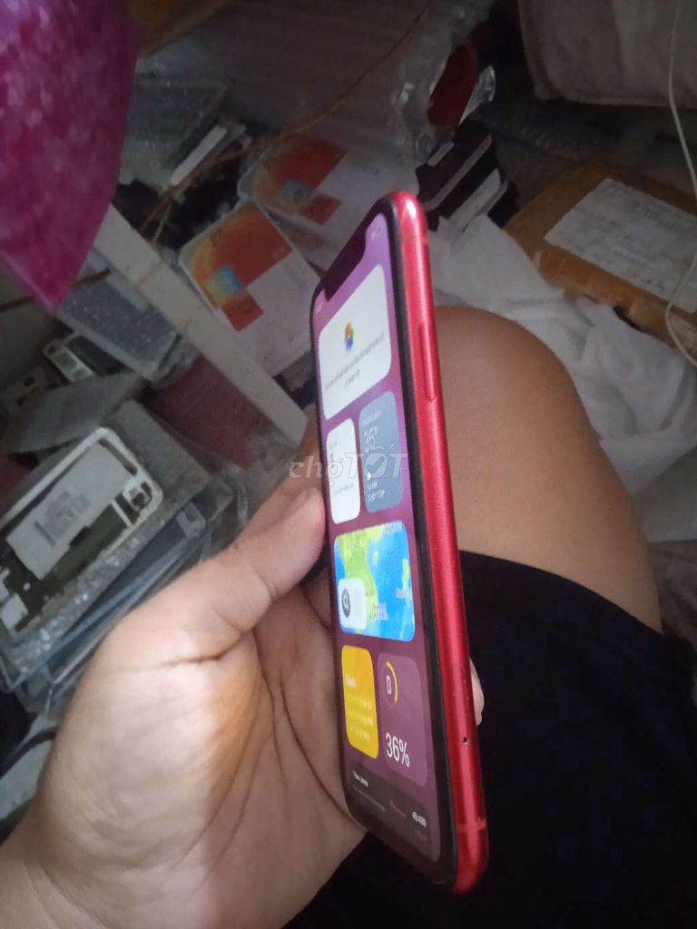 iPhone 11 64GB Đỏ Đã qua sử dụng. Mua bán Điện thoại tại Quận Ninh Kiều Cần Thơ được đăng bởi tô khôi CR hình 1