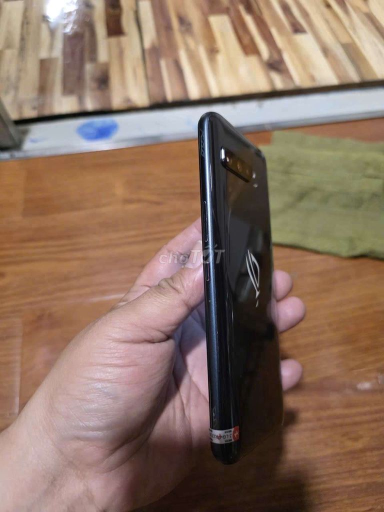 thanh lý Asus ROG Phone3 đẹp zin 99. Mua bán Điện thoại tại Quận 5 Tp Hồ Chí Minh được đăng bởi ngoc giau 89 hình 1