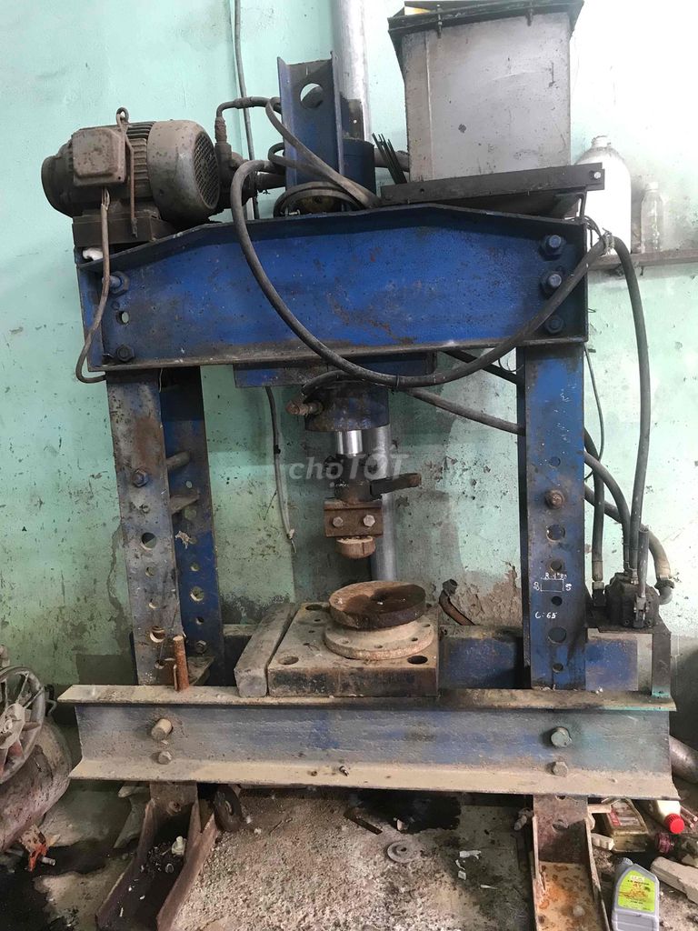 Máy ép thủy lực 3 pha. Mua bán Đồ chuyên dụng, Giống nuôi trồng tại Thành phố Huế Thừa Thiên Huế được đăng bởi Hùng Hoàng hình 1