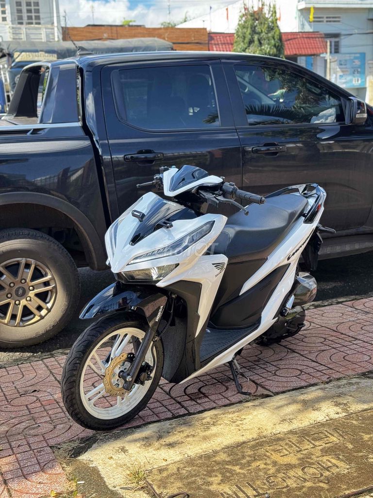 Thamh Lý Vario 150. Mua bán Xe máy tại Thành phố Buôn Ma Thuột Đắk Lắk được đăng bởi Cửa Hàng Xe Máy 297 Nguyễn văn cừ hình 1