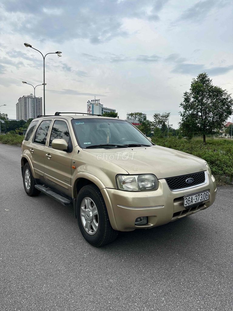 Ford Escape 2003 XLT 3.0 AT 4X4 - 10000 km