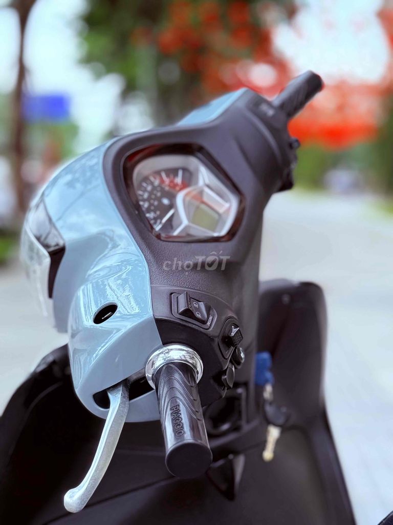 Liberty Abs máy iget đẹp & chất NGẤT xám xi măng. Mua bán Xe máy tại Quận Ba Đình Hà Nội được đăng bởi Xe Máy Nam Thi hình 5