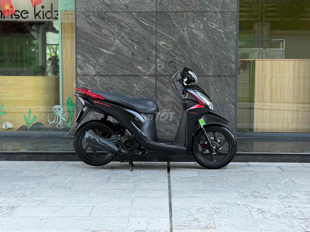 Honda Vision Sport Đặc Biệt nhám cực mới 29H2. Mua bán Xe máy tại Quận Ba Đình Hà Nội được đăng bởi Xe Máy Nam Thi hình 6