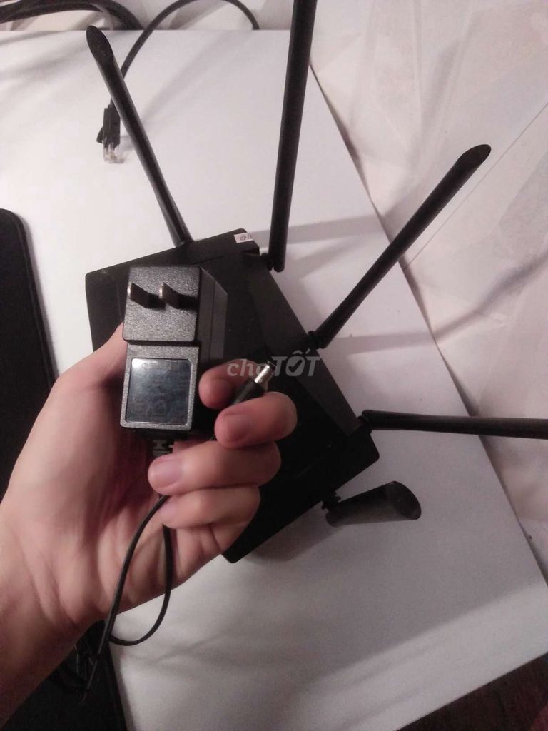 Router Wifi Tenda AC11 V2 Đen. Mua bán Phụ kiện (Màn hình, Chuột...) tại Huyện Châu Thành Bến Tre được đăng bởi Nhựt Tân hình 1