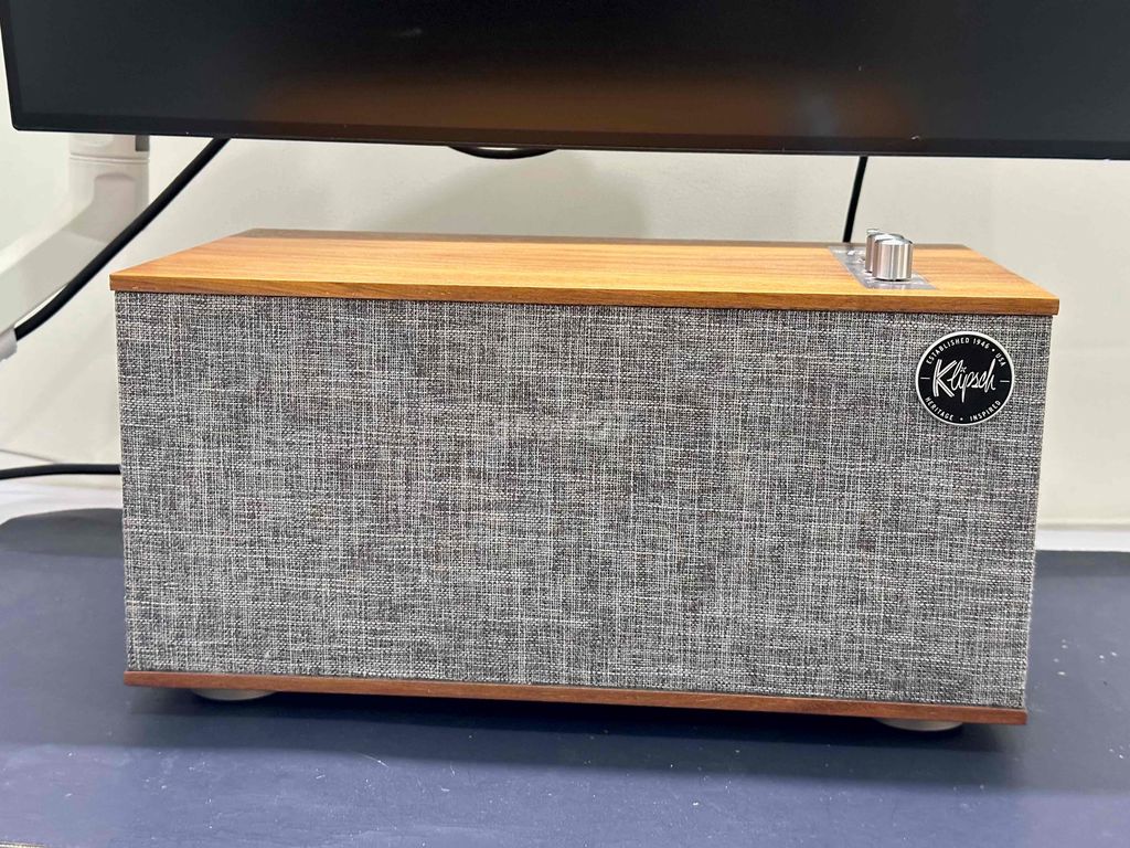 Klipsch The Three 2 màu gỗ cực đẹp 99% decor sang