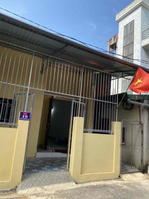Chính chủ cho thuê nhà nguyên căn mới  đường Nguyễn Văn Trỗi. Cho thuê nhà ở tại Thành phố Vinh Nghệ An được đăng bởi TranTuan