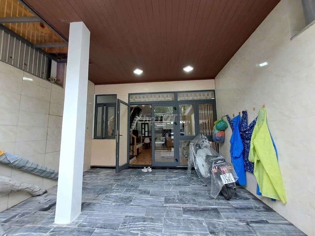 Аренда · 3 комн. · 80 м² · Quận Sơn Trà, ул. Đường Phạm Tu