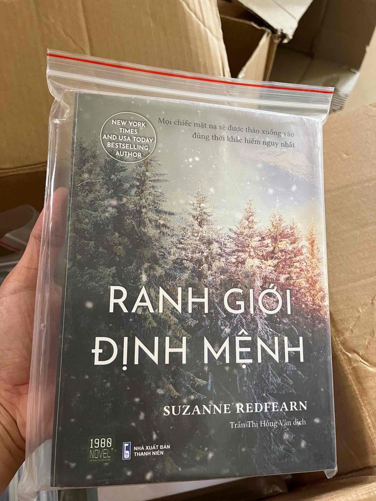 Sách Ranh giới định mệnh (Suzanne Redfearn)